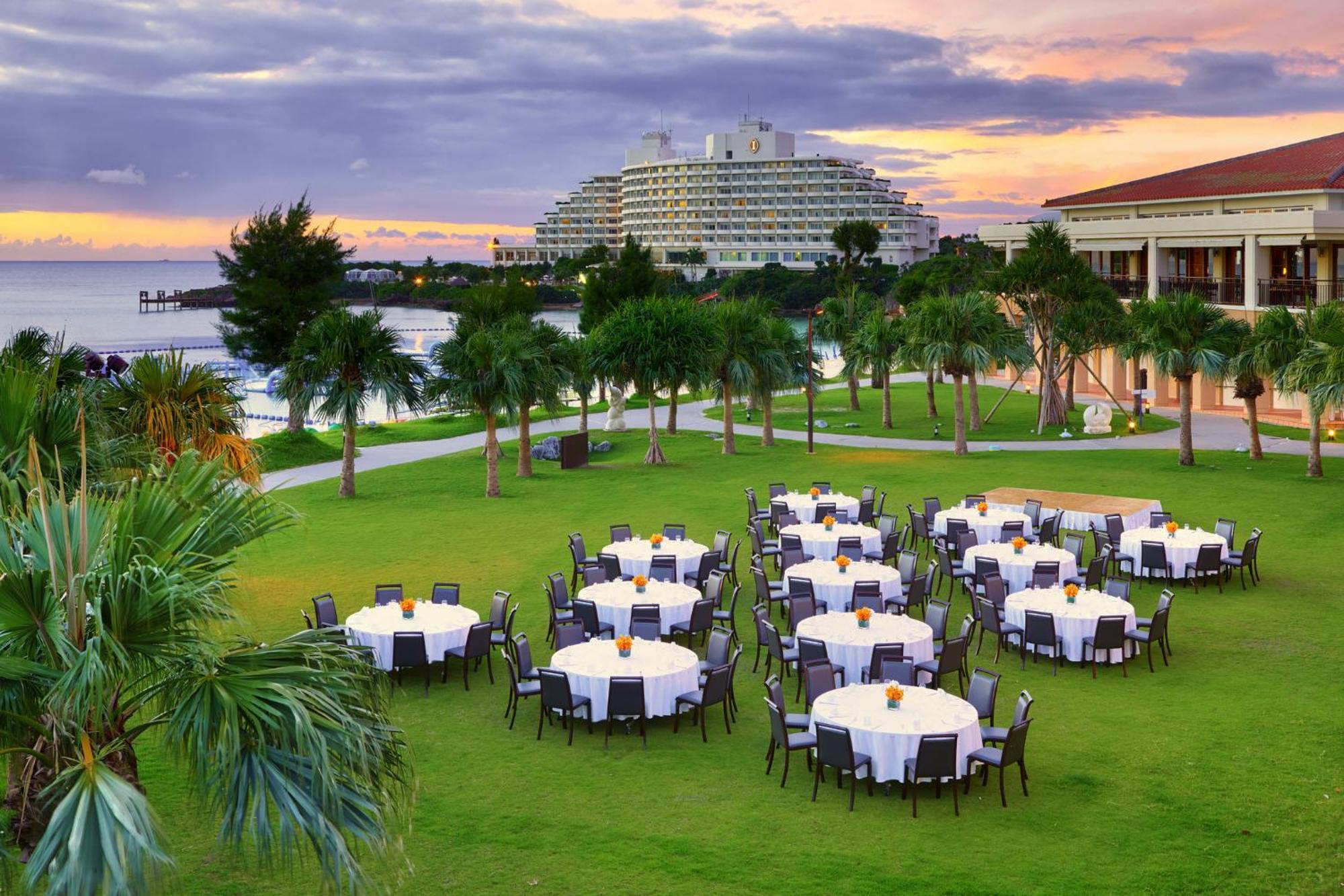 Ana Intercontinental Manza Beach Resort By Ihg Онна Экстерьер фото
