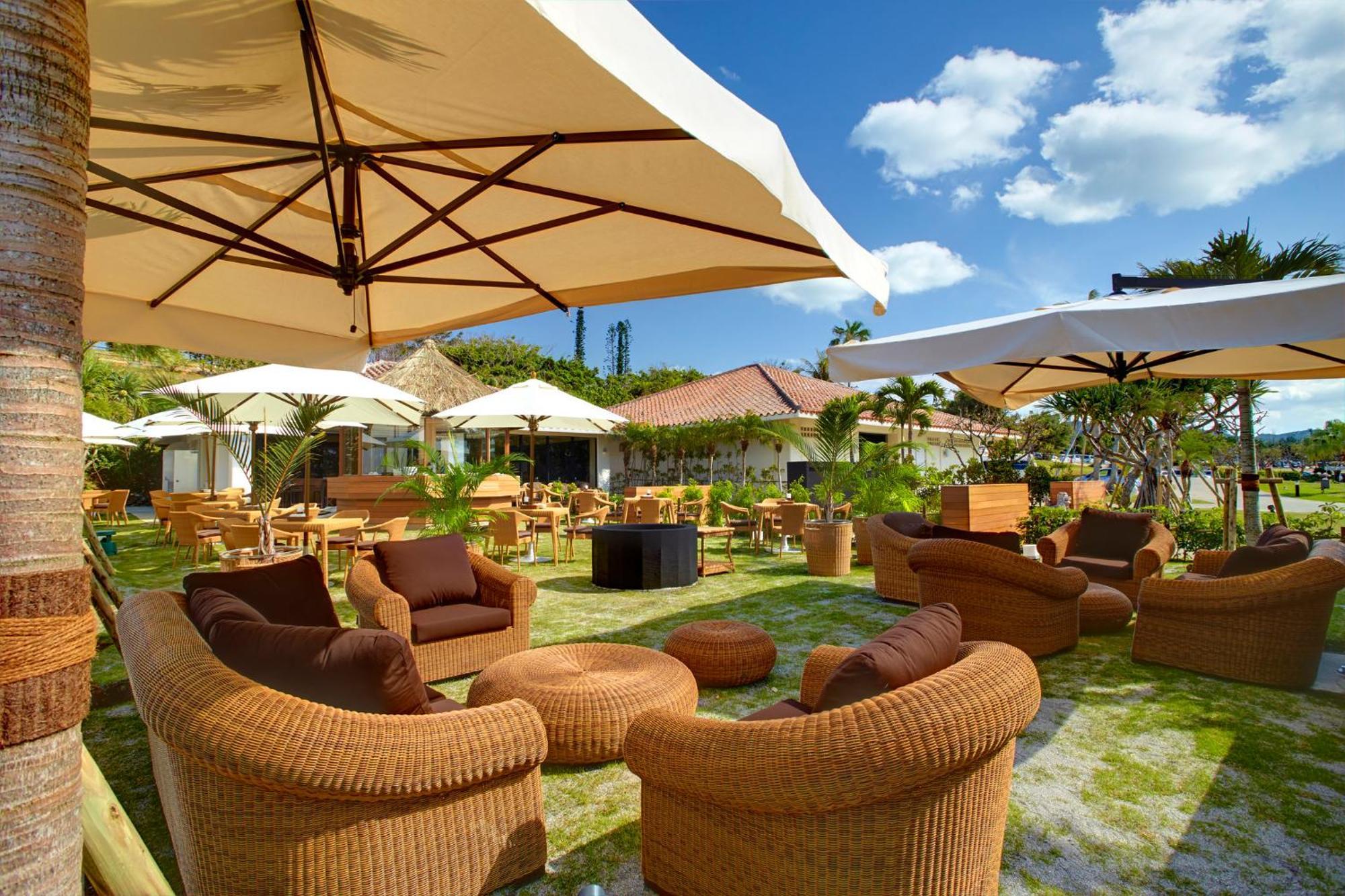 Ana Intercontinental Manza Beach Resort By Ihg Онна Экстерьер фото